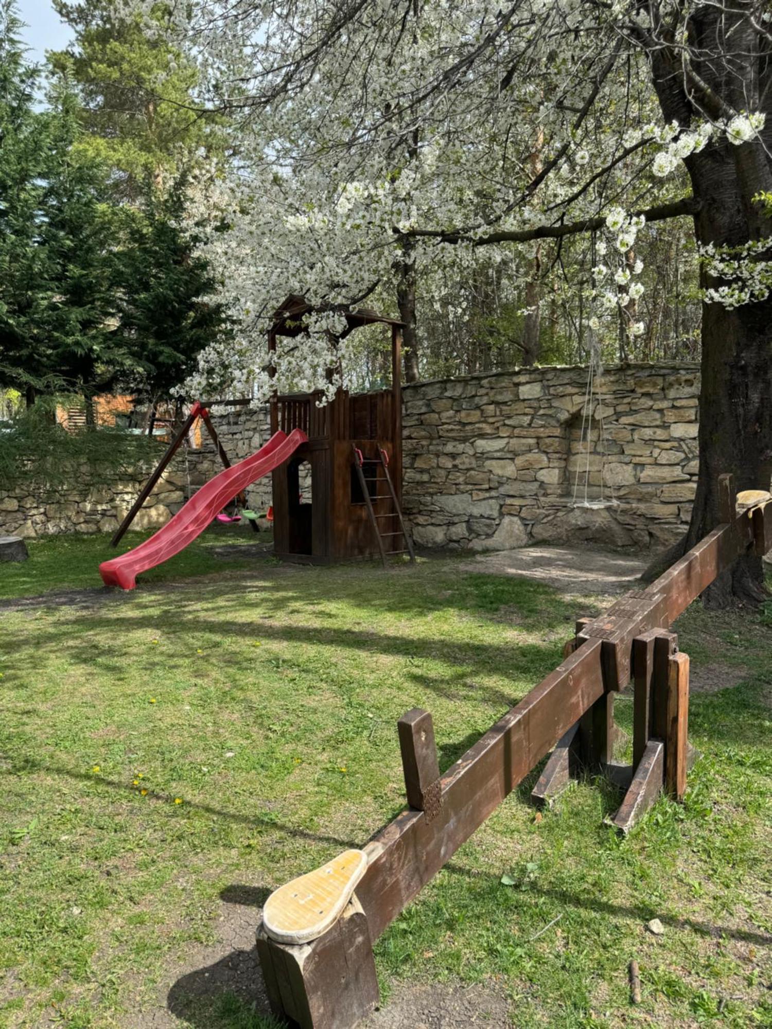 Hotel Cetatuia à Măgura Extérieur photo